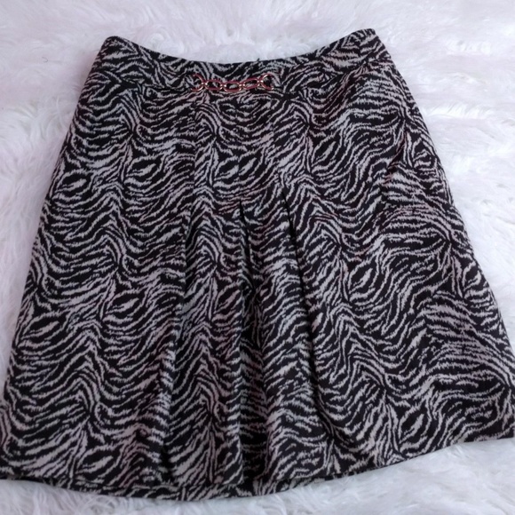 @ Ann Taylor sz 6 Brown Cream Pleated Skirt - Picture 7 of 7